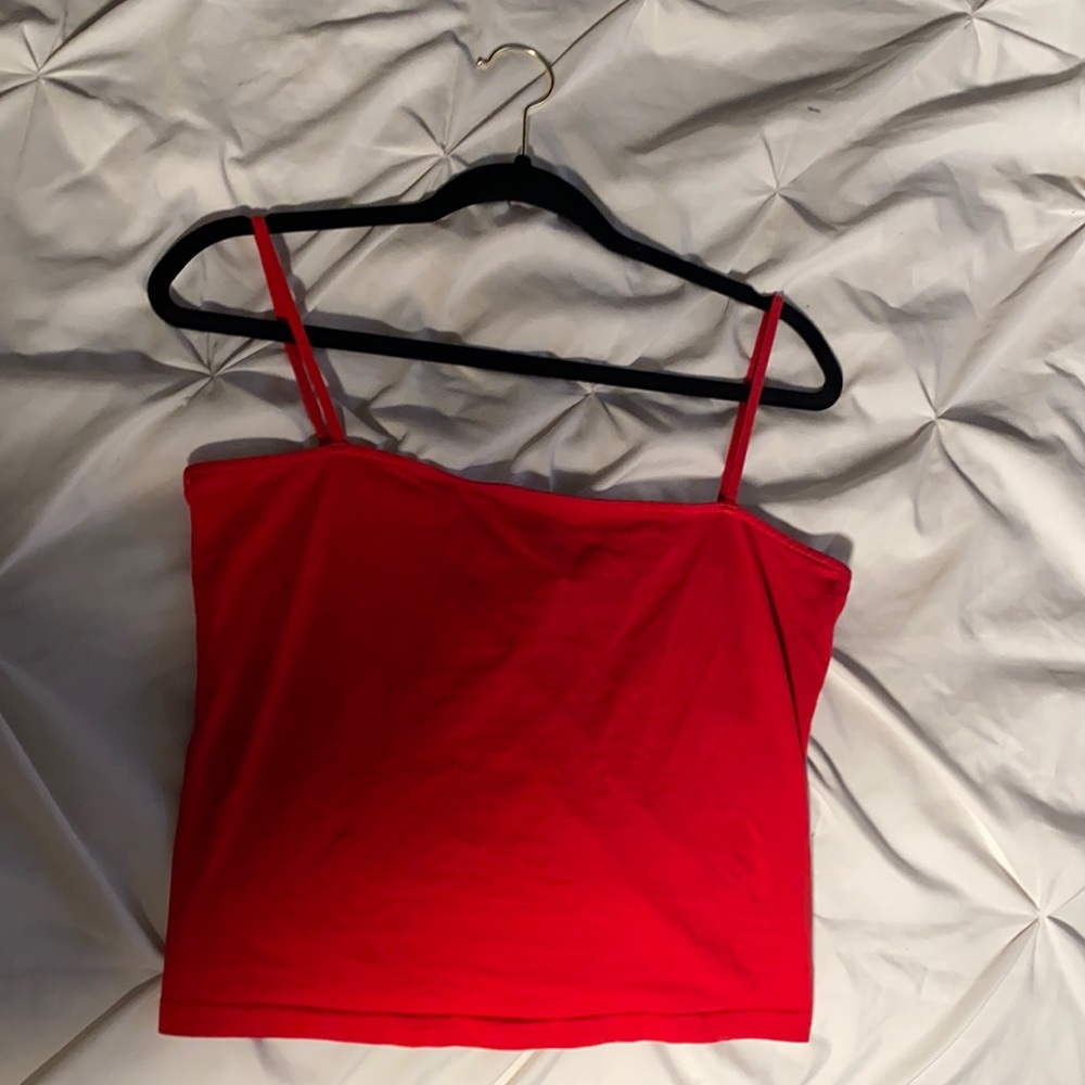 Red Straight-Line Spaghetti Strap Cropped Tank Top